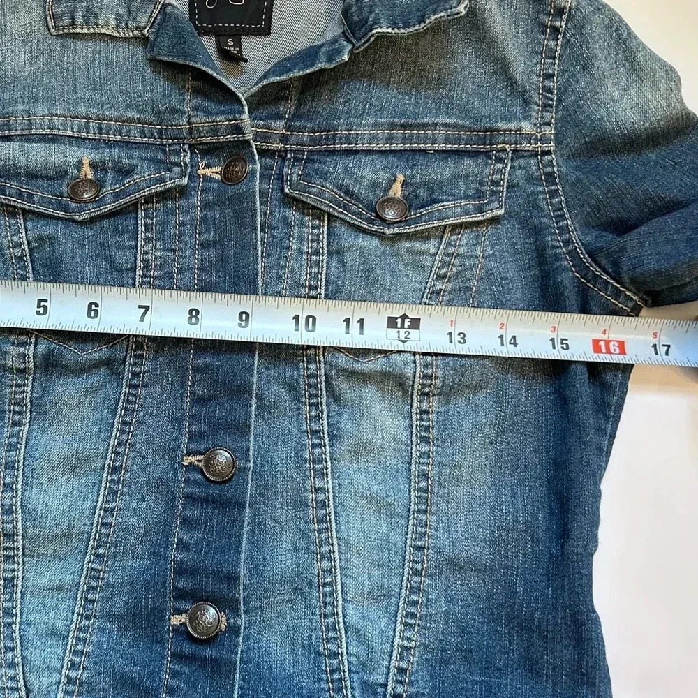 Women’s Jean/Denim jacket. Size small. Jessica Simpson. Stretchy. - Picture 5 of 7